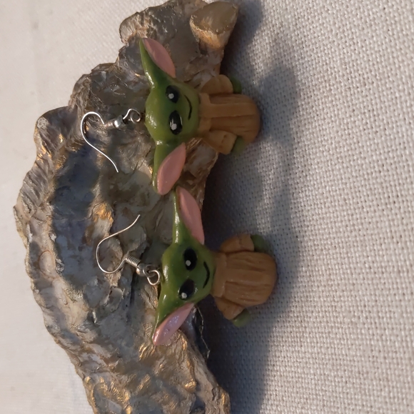 Baby Yoda Handmade Earrings - Picture 2 of 3